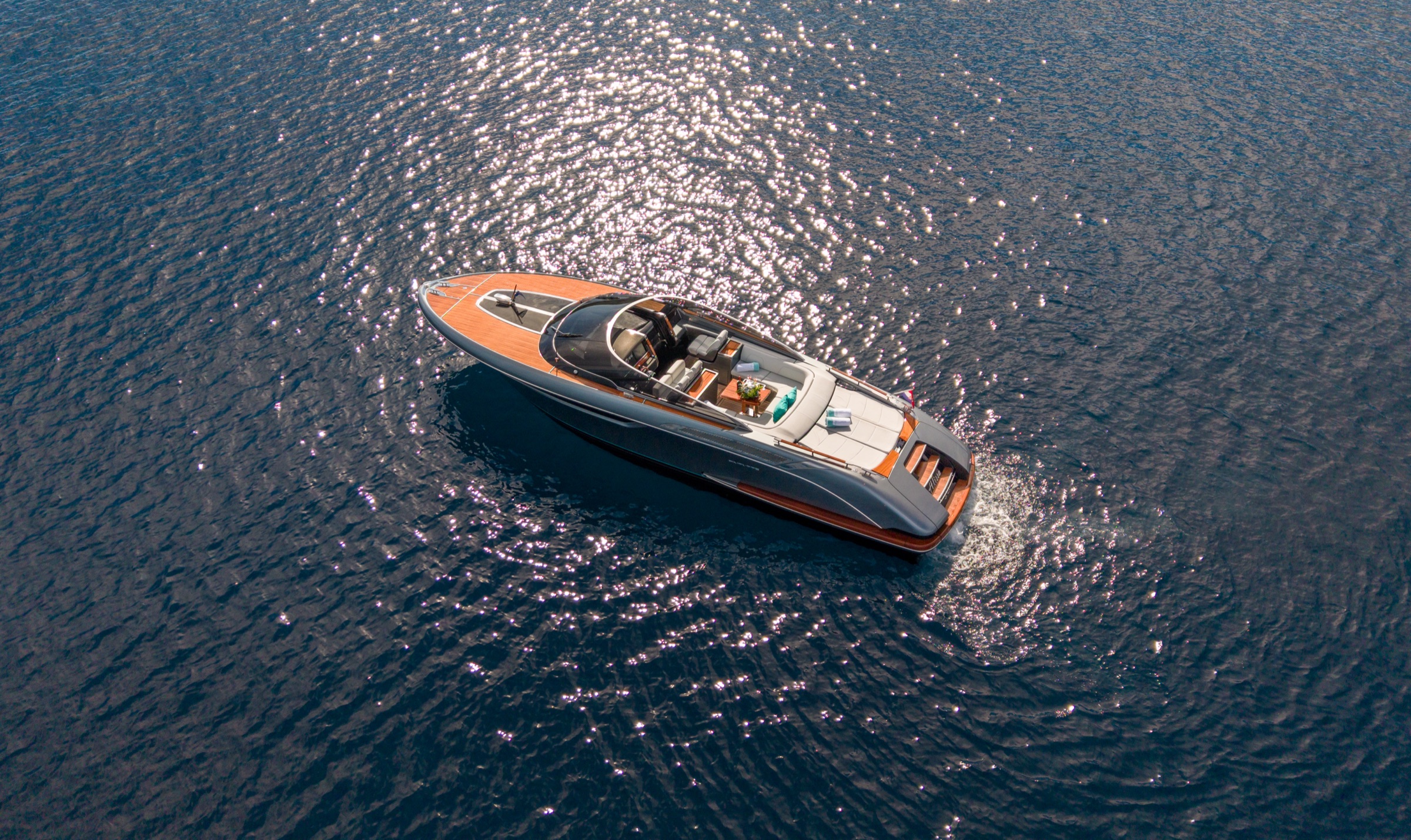 ALISSA Riva Rivamare cruising along the Croatian coast