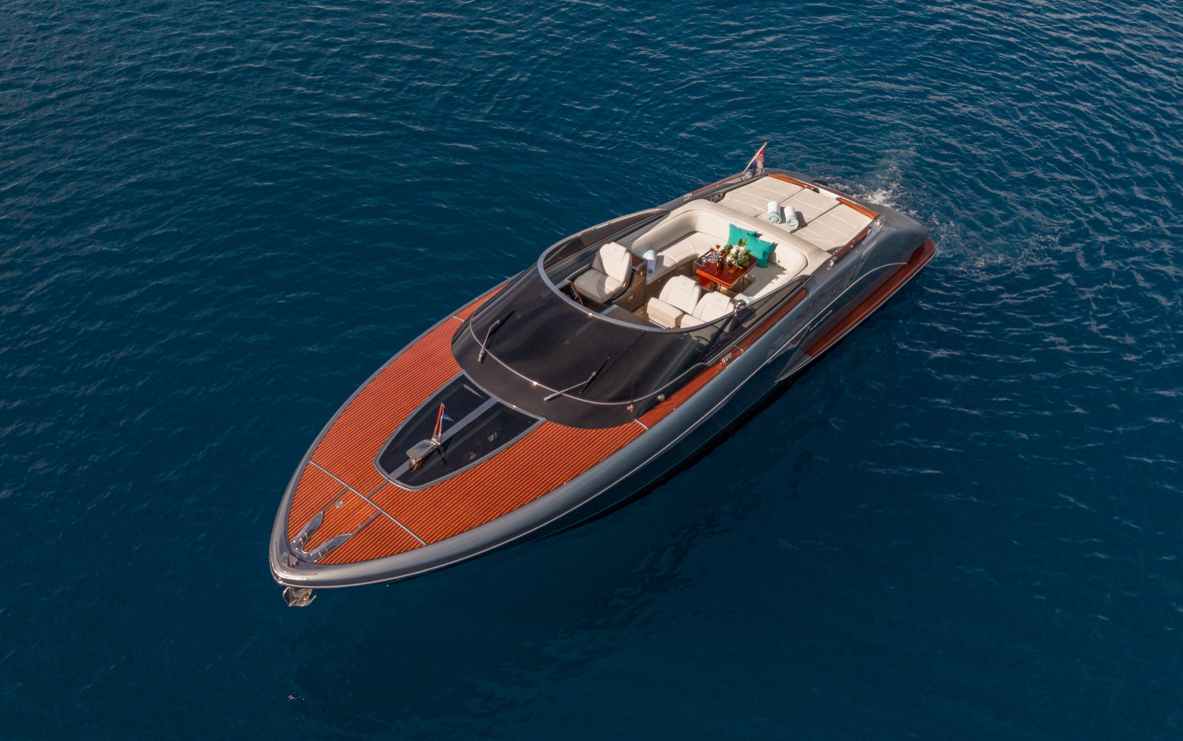 ALISSA Riva Rivamare cruising along the Croatian coast